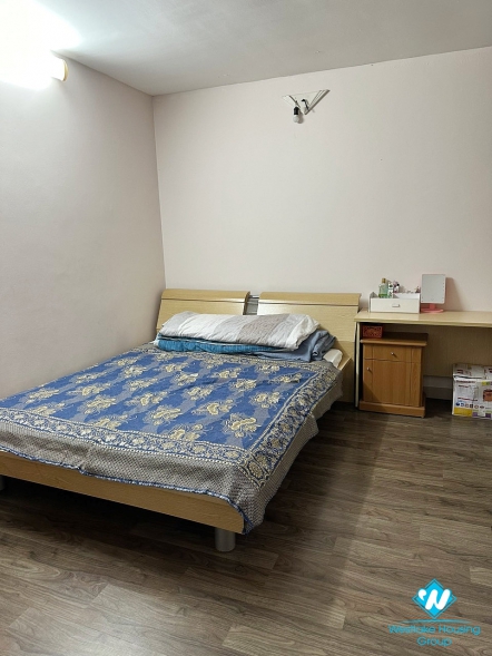 Beautiful apartment with 3 bedrooms, fully furnished, high floor with lake view for rent
